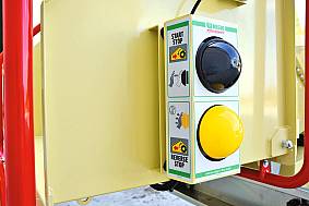 Steuerung Einzug über große Taster